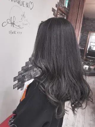 ロング カラー 東心斎橋☆豆柴 🐾倶楽部のヘアスタイル