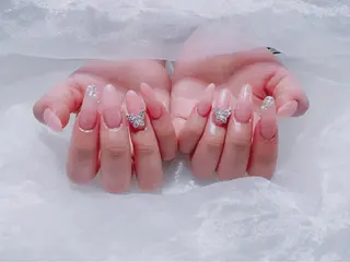 ネイル VIVIAN リサのネイルデザイン