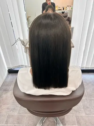 ミディアム 内藤 友香のヘアスタイル