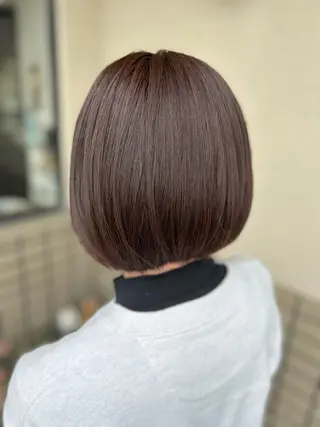 ショート カラー 沢田 瞳のヘアスタイル