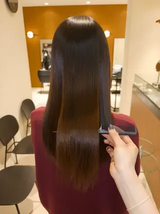 ロング パーマ yiye shioriのヘアスタイル