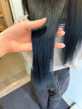 カラー UNBIRTHDAY amiのヘアスタイル