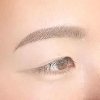 アイブロウ B’s Labo🌿 Fujisawaのマツエク・マツパデザイン