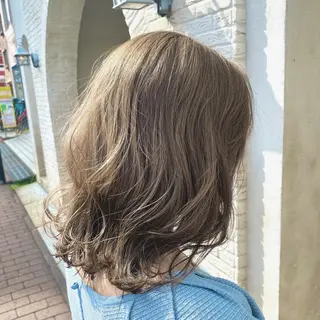 ミディアム カラー 【tocca茨木】 MOMOKAのヘアスタイル