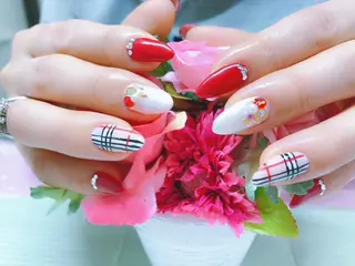 ネイル ユリシスネイル 担当近藤のネイルデザイン