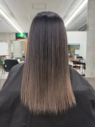 セミロング カラー Kotoko🖤/海 外/バレイヤージュのヘアスタイル