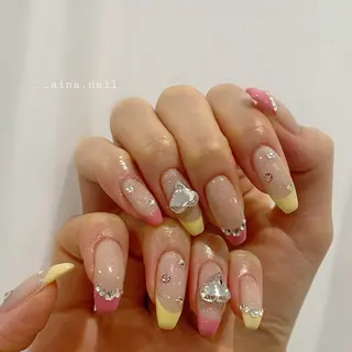 ネイル Nailist Ainaのネイルデザイン