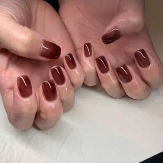 ネイル repos~ルポ~所属・里見 麗のネイルデザイン