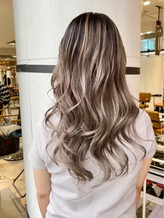 ロング カラー welring hair salonのヘアスタイル