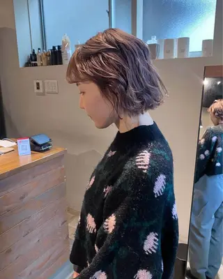 ショート ami/大阪/暖色 /レイヤーカットのヘアスタイル