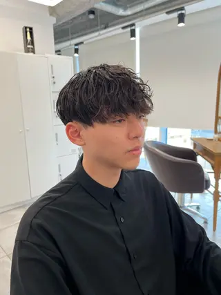 ショート パーマ メンズ 🏆メンズヘア特化 🥇代表りんぺーのヘアスタイル