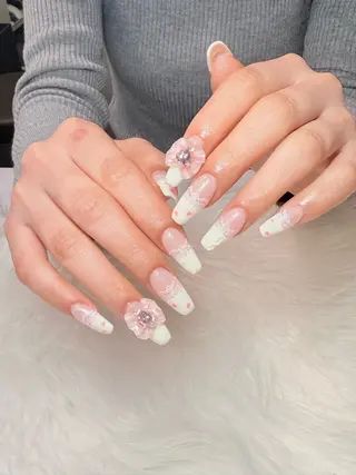 ネイル 西野 カナのネイルデザイン