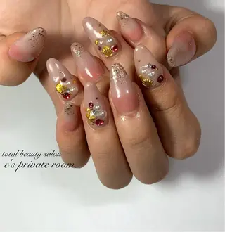 ネイル LAVISH nail salonのネイルデザイン