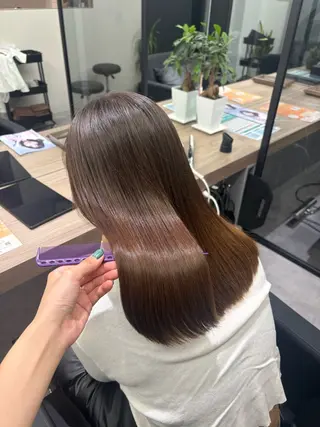 セミロング カラー COCO .のヘアスタイル