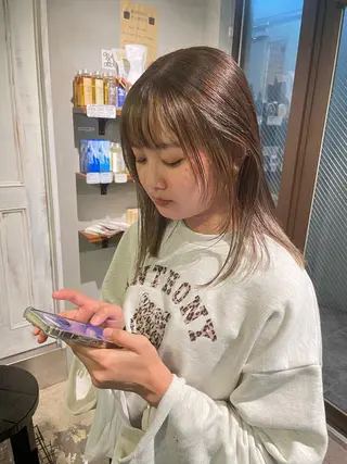 セミロング 中村 彩乃のヘアスタイル