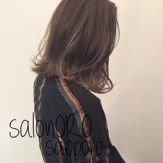 セミロング カラー 池田 真由美のヘアスタイル