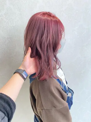 ミディアム カラー デザインカラー✨新倉 佑奈のヘアスタイル