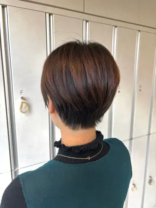 ショート 🎼レイヤー/透明感 カラー/nene♬のヘアスタイル