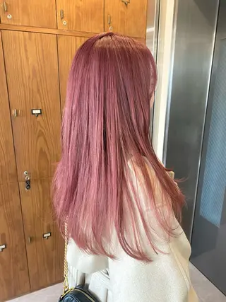 セミロング カラー AYANO ／レイヤー／オリーブのヘアスタイル