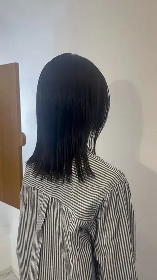 ミディアム ハロウ momonaのヘアスタイル