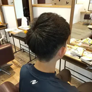ショート メンズ 阪本 俊のヘアスタイル