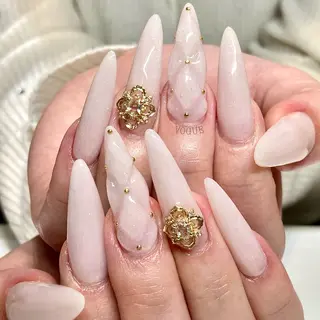 ネイル VOGUE ×SWANのネイルデザイン