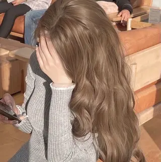 セミロング カラー ヘアアレンジ 赤み消し🫧韓国ヘア 🫧藤岡誠也のヘアスタイル