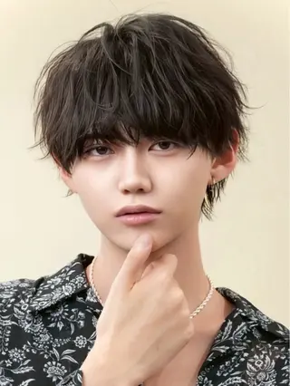 ショート パーマ ヤリタ カケルのヘアスタイル