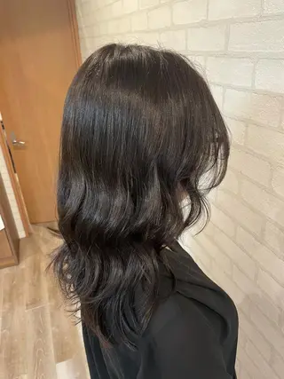 ミディアム カラー 🐤 ゆい🐓のヘアスタイル