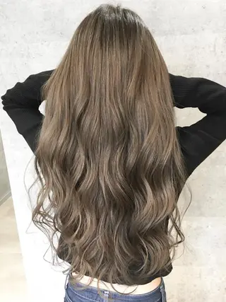 ロング KYOKO 【Bear】のヘアスタイル