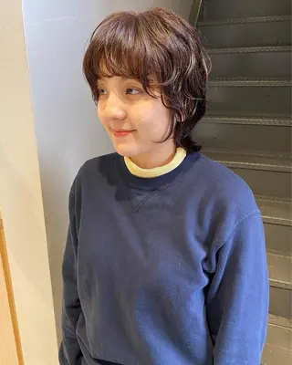 ミディアム ナツオ/ レイヤーカットのヘアスタイル