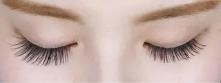 マツエク・マツパ 椿森 美瑠紅の眉毛・アイブロウイメージ