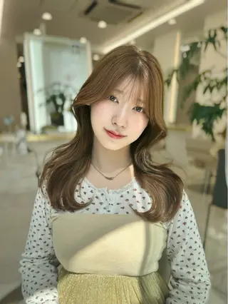 セミロング 森田 真由香のヘアスタイル