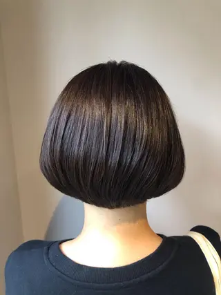 ショート カラー ブリーチ👩🦳/ ✂︎MANAMIのヘアスタイル