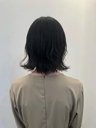 ミディアム ツノガイ エリのヘアスタイル