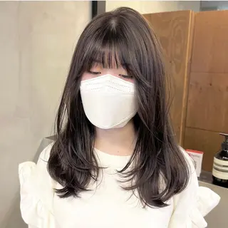 セミロング カラー パーマ ヘアアレンジ メンズ キッズ ネイル マツエク・マツパ アイブロウ 前川 朋香のヘアスタイル