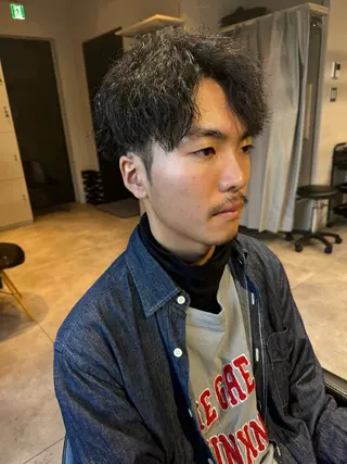 ミディアム パーマ メンズ 似合う髪型が 分からない方へのヘアスタイル