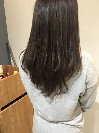 セミロング カラー mu ku.のヘアスタイル