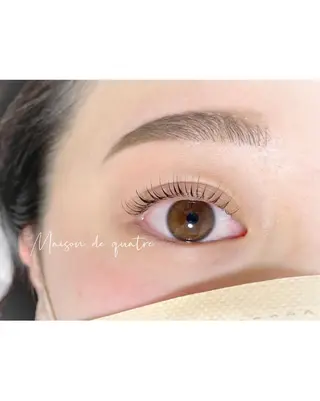 マツエク・マツパ アイブロウ Maison de quatreのマツエク・マツパデザイン