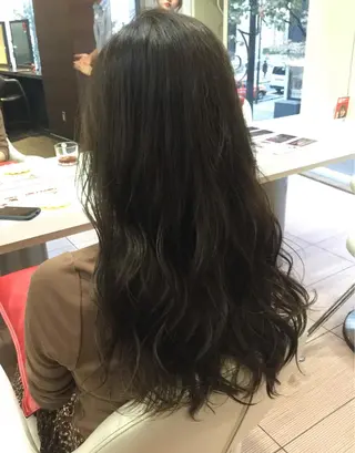 ロング カラー 貴方に似合うを見つけ ます🌱市川リョウカのヘアスタイル