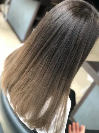 カラー 手塚 亮汰のヘアスタイル