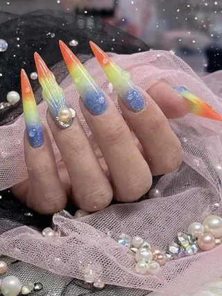 ネイル UNABOMBA (24時間営業)のネイルデザイン