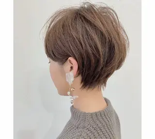 ショート カラー LOOP 佐藤のヘアスタイル