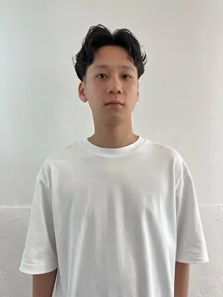 ミディアム パーマ メンズ メンズ専門ブリー チカラー⚡️リュウジのヘアスタイル