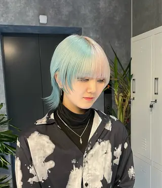 ミディアム ハイトーン特化🎀 LEONのヘアスタイル