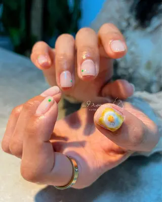 ネイル _9 room. Yoshimiのネイルデザイン