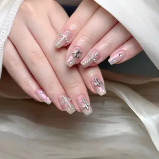 ネイル Maggie Nail🦩のネイルデザイン