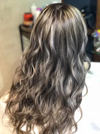 ロング 西村 雄二/エクステのヘアスタイル