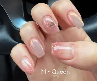 ネイル MQueen ネイルサロンマルのネイルデザイン