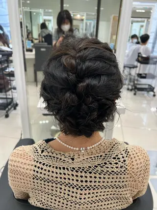 ミディアム ヘアアレンジ 【暖色カラー特化】 中山由梨のヘアスタイル
